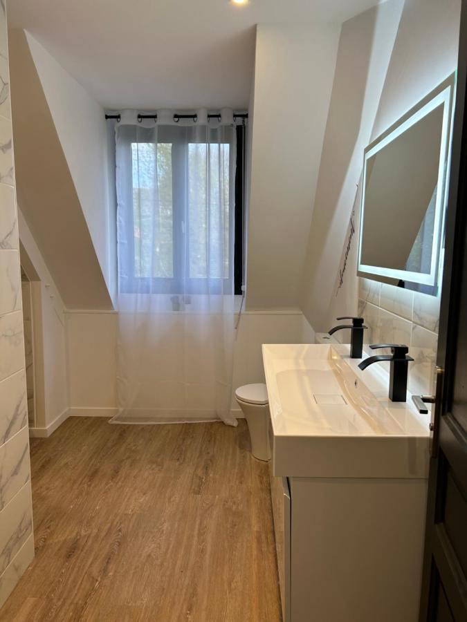 Arc En Ciel Du Mont Bed & Breakfast Pontorson Bagian luar foto
